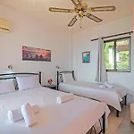 דירה Andromaches Sea View *
